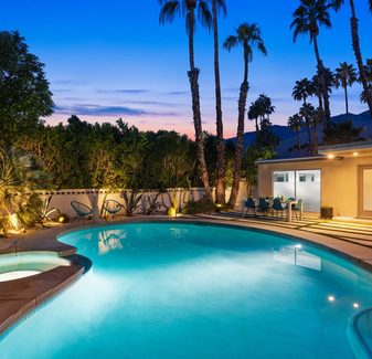 Marcia! Marcia! Marcia! - Fabulous New Listing! — photo 2