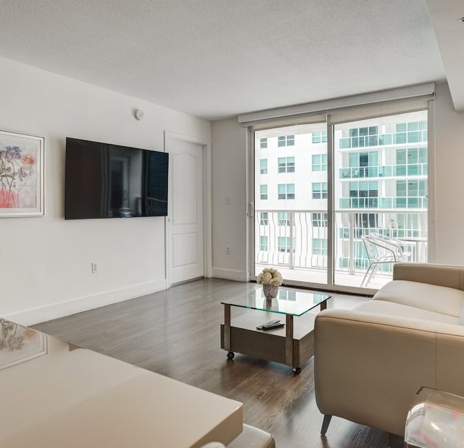 Beautiful & Modern Converted 4 Bedrooms @ BRICKELL — photo 1