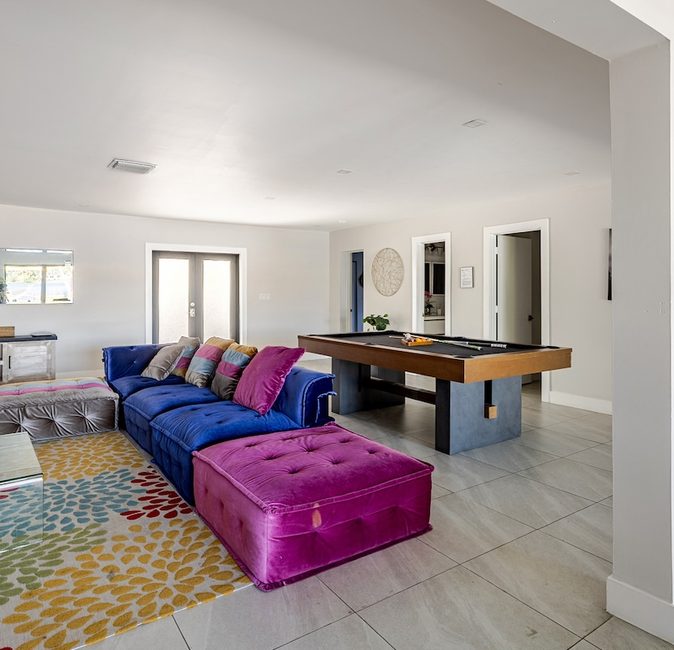 LUXURY NEW LAKEFRONT ???? ESTATE..HEATED POOL AND FIRE PIT IN ?? THE OF MIAMI !!! — photo 1