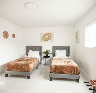 BRAND NEW VILLA WITH ????TENNIS COURT ???? HEATED POOL ?? IN THE ?? OF MIAMI ¡¡ — photo 5