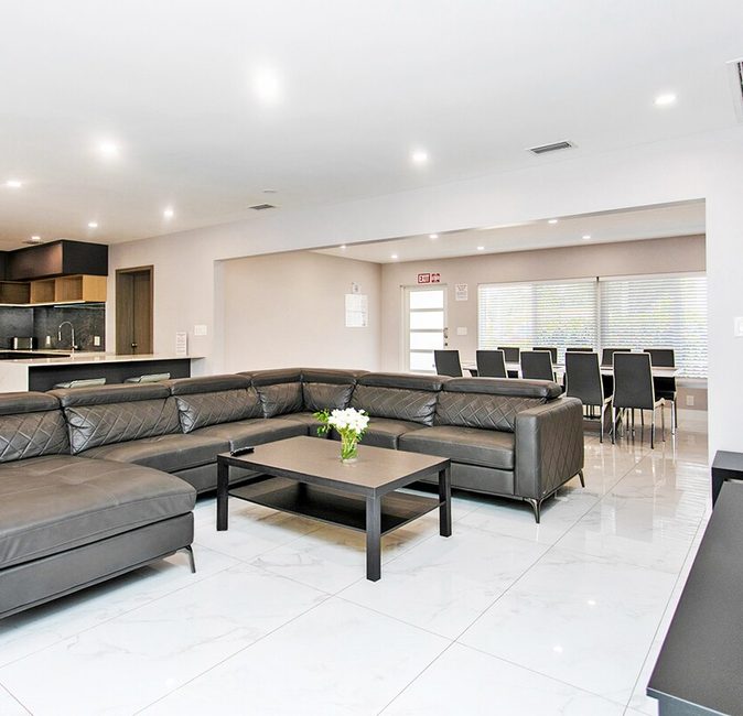 Premium Luxury 5BR/3BA Villa in Hollywood Lakes — photo 1