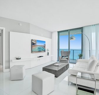 Wall 2 wall Paradise Direct Ocean front Penthouse — photo 3