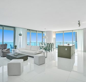 Wall 2 wall Paradise Direct Ocean front Penthouse — photo 2