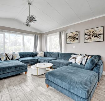 Oasis 5 Bed, 3 Bath Pool Home Minutes to the Beach — photo 5