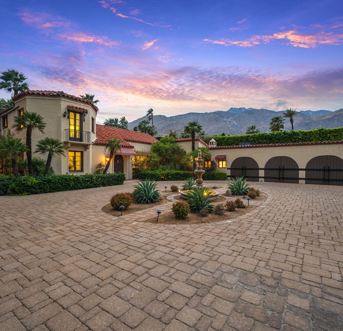 Sand Acre Estate — photo 1
