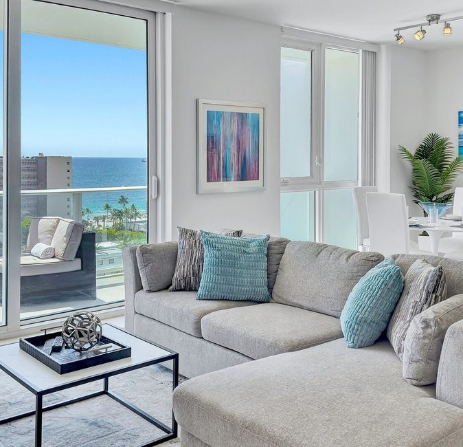 FTL Tiffany Shoreline 1216 — photo 1