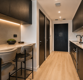 Luxury *Executive Studio* at E11EVEN Club Residences — photo 2