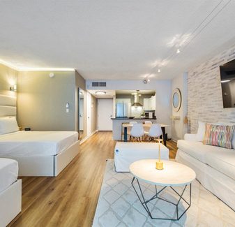 Roney Palace Studio Ocean View 421 — photo 2