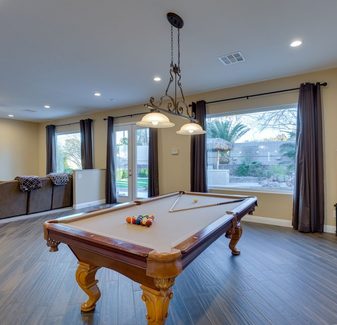 Villa Moonshfield with Pool & Spa,3 miles to strip — photo 2