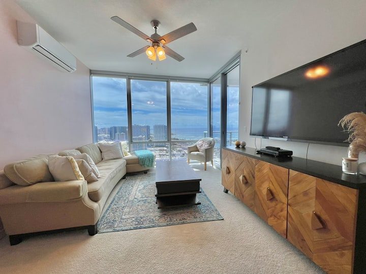 Luxury Residence Salt at Kakaako