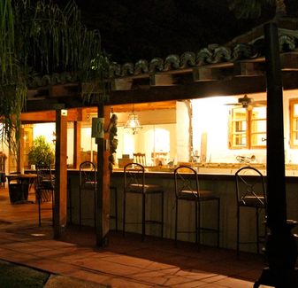 Villa Thornhill / with Pool & Hilly views — photo 4
