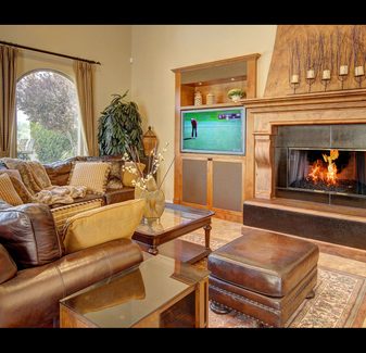 'Barcelona' Upgraded Golf Course Home with Games and Pool! — photo 4