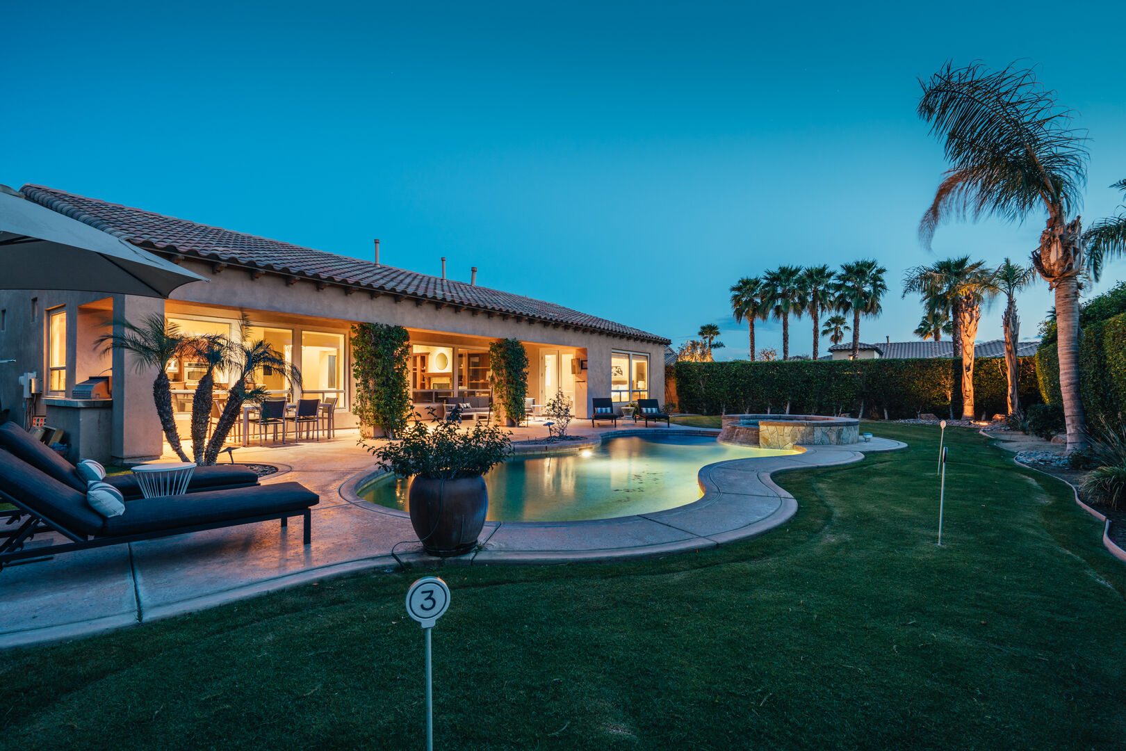 Villa Desert Line