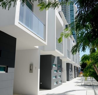 2110 Brickell Avenue #4 — photo 2