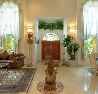 MIAMI HOME WITH TROPICAL FEEL*** — photo 2