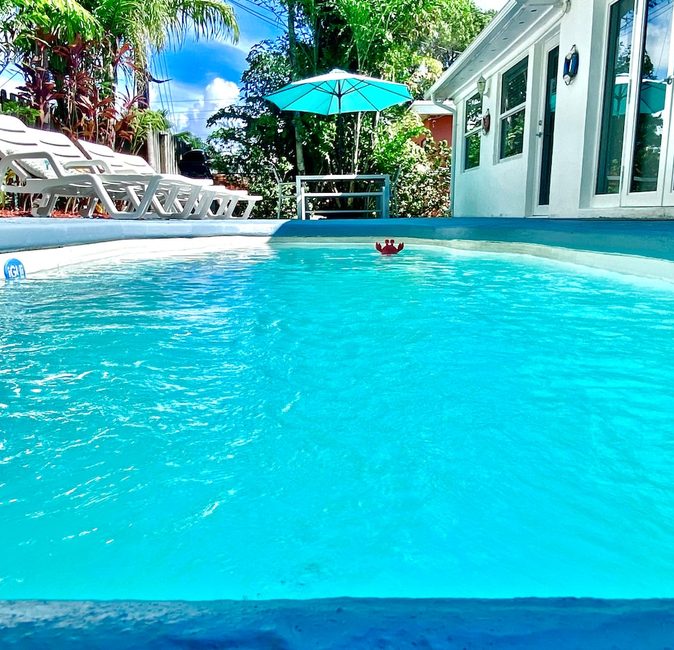 Ocean Breeze 5bd/3bath HEATED POOL 5 MIN to beach! — photo 1