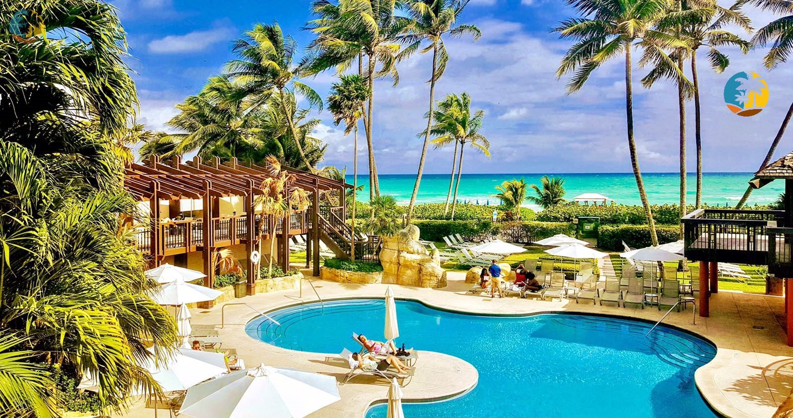 Beachfront Luxury 4 Bedroom Ocean Views