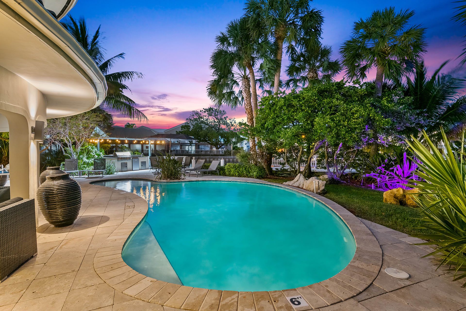 Waterfront Retreat: 7BR Villa with Pool & Jacuzzi