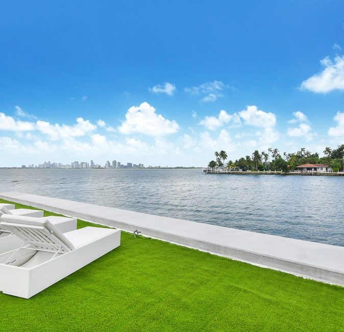 The Bayfront Casa Blanca Estate — photo 1