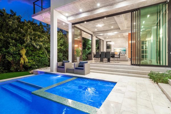 Villa Retro Mirage