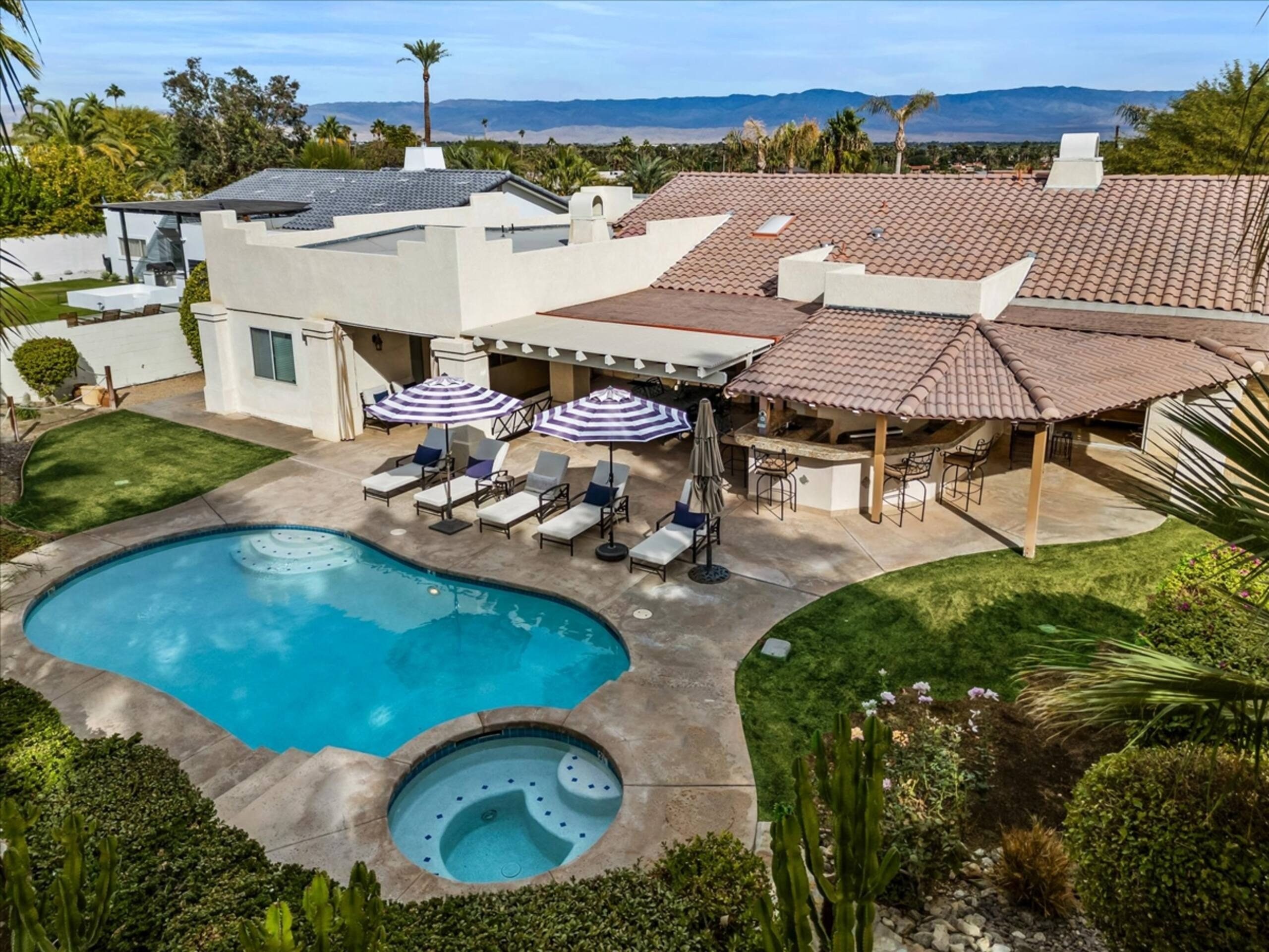 Villa Palm water Retreat