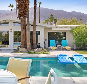 Sunny Lands Vacation Home — photo 2