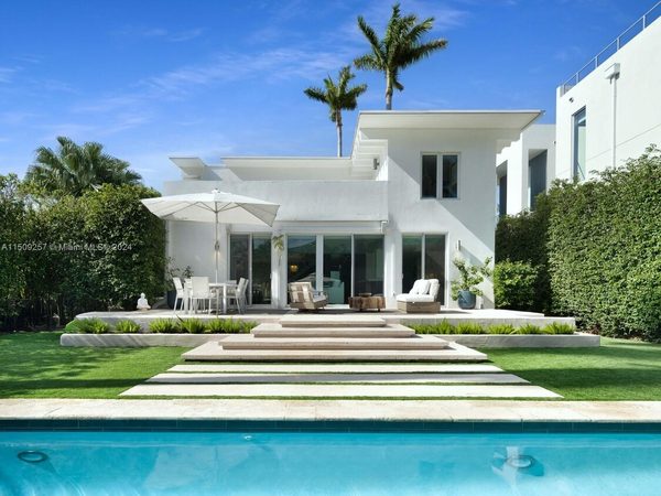 Villa Naomi