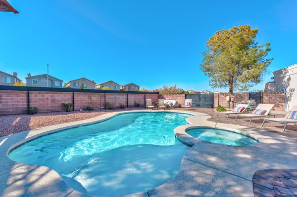Villa White Dove - Sleeps 16 - Pool, Spa & Games